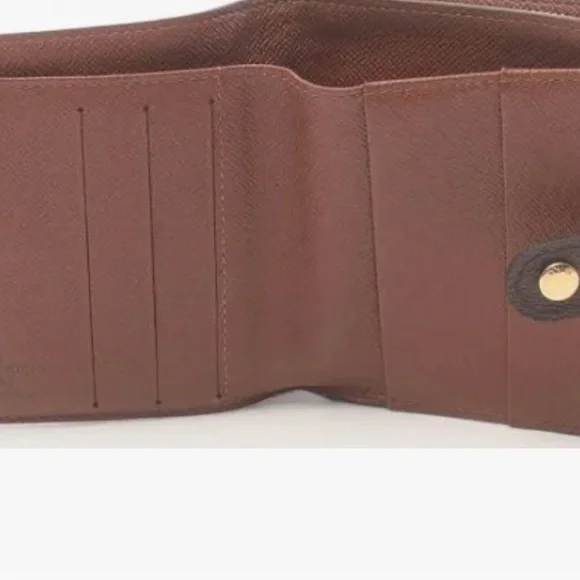 Authentic Louis Vuitton Compartment Wallet